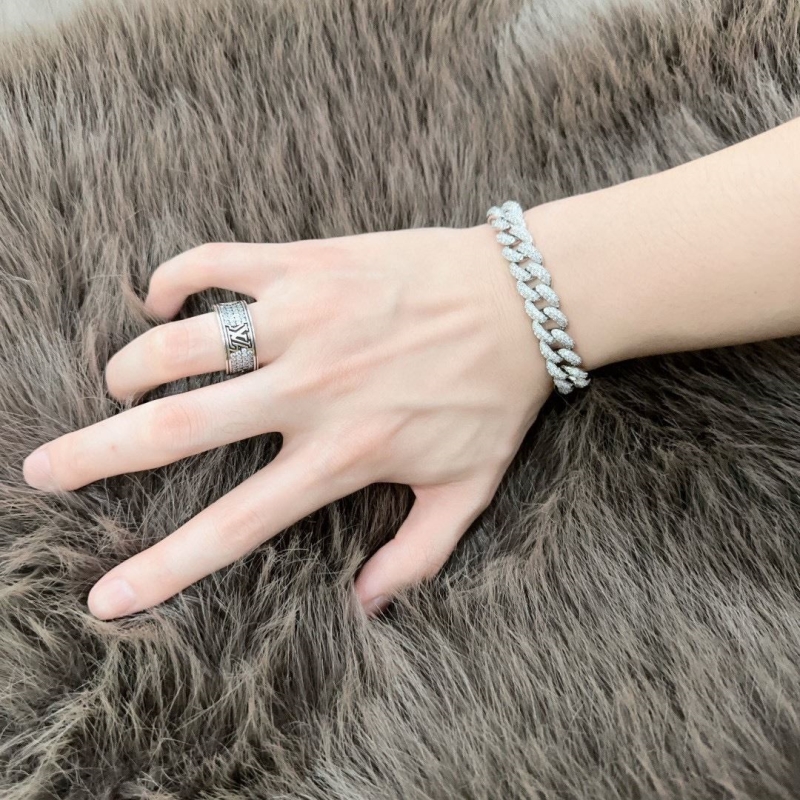 T*f*ny bracelets